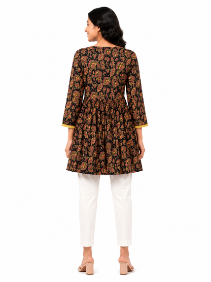 Lace Detail Tunic Top - black(100% Cotton)